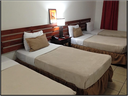 Habitación familiar con cama King y dos literas